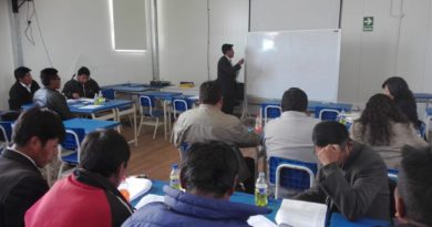 Aplicación de encuestas virtuales a Directores y Docentes de EBR Aplicación de encuestas virtuales a Directores y Docentes de EBR